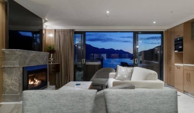 The Carlin Boutique Hotel كوينستاون المظهر الخارجي الصورة